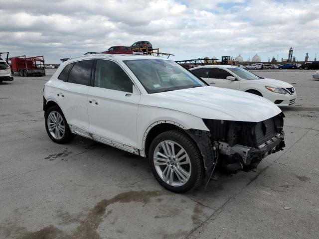 WA1BNAFY1J2128468 - 2018 AUDI Q5 PREMIUM PLUS WHITE photo 4