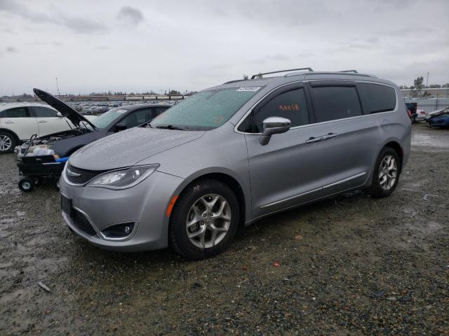 2C4RC1GG6JR320292 - 2018 CHRYSLER PACIFICA LIMITED SILVER photo 1