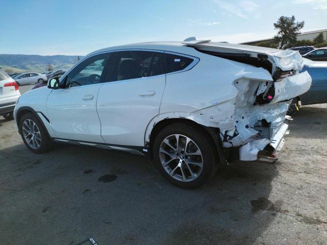 5UXCY6C07M9E82201 - 2021 BMW X6 XDRIVE40I WHITE photo 2