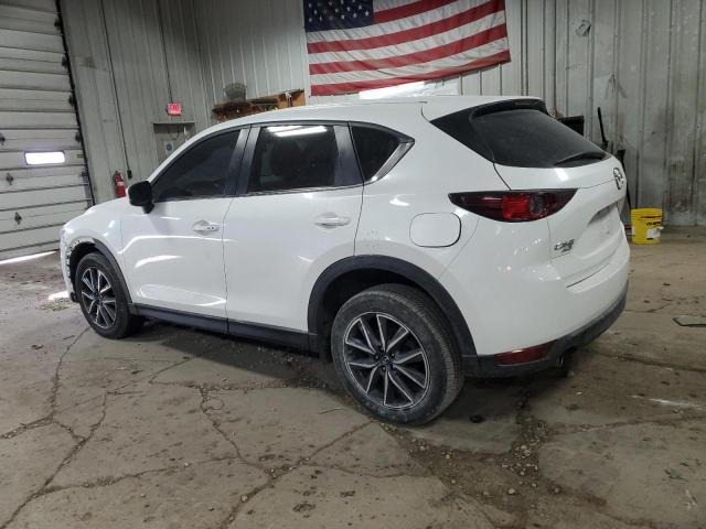 JM3KFBCM7J0455454 - 2018 MAZDA CX-5 TOURING თეთრი ფოტო 2