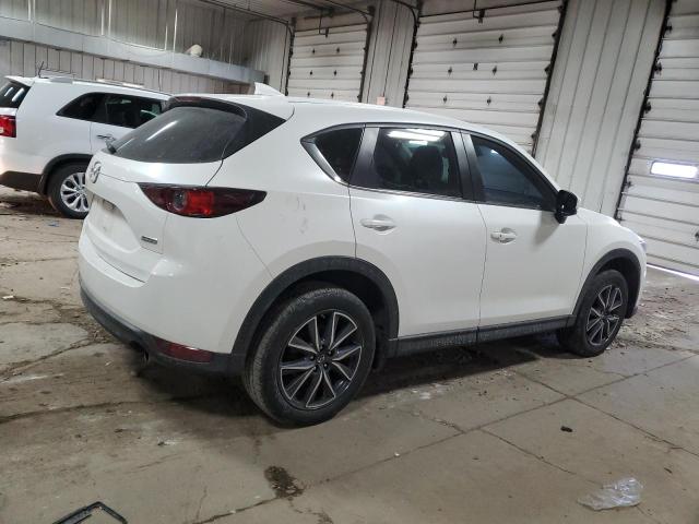 JM3KFBCM7J0455454 - 2018 MAZDA CX-5 TOURING თეთრი ფოტო 3