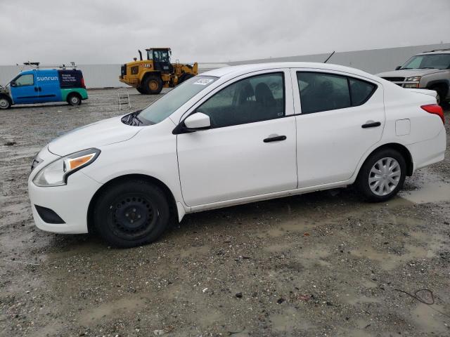 3N1CN7AP3JL837092 - 2018 NISSAN VERSA S WHITE photo 1