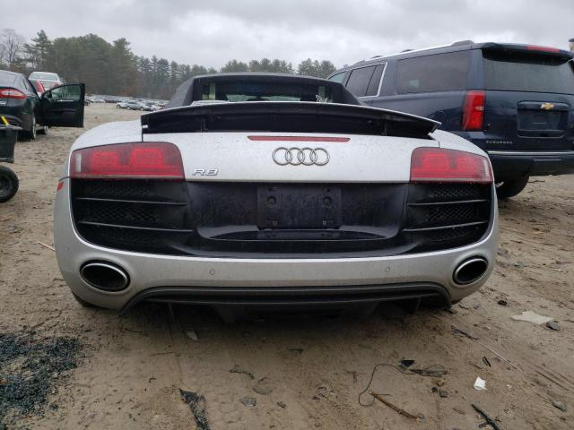 WUAVNAFG6BN000594 - 2011 AUDI R8 5.2 QUATTRO SILVER photo 6