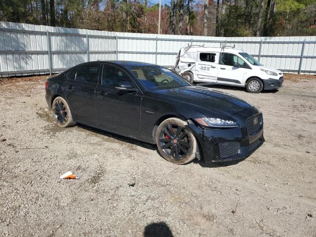 SAJBG4FV7JCY56735 - 2018 JAGUAR XF S BLACK photo 4