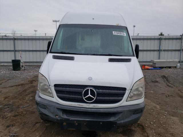 WD3PE8CB0C5702445 - 2012 MERCEDES-BENZ SPRINTER 2500 WHITE photo 5