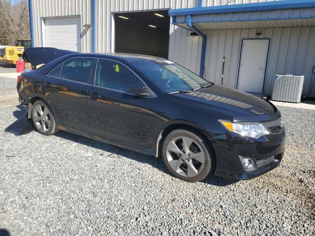 4T1BK1FKXEU549816 - 2014 TOYOTA CAMRY SE BLACK photo 4