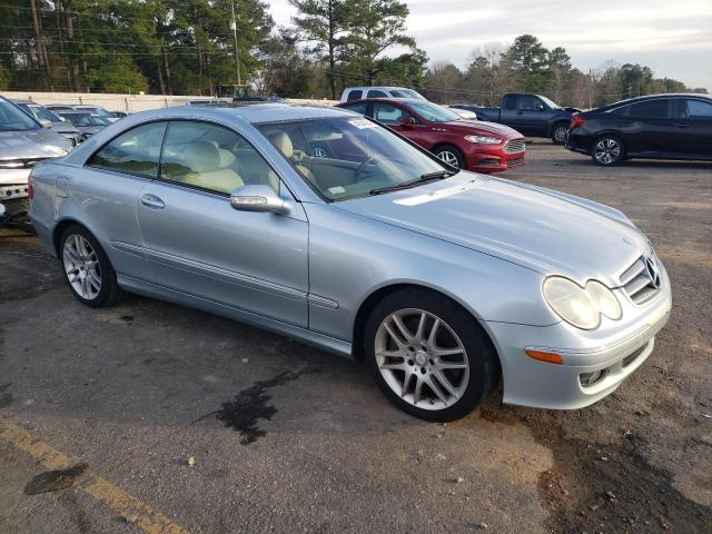 WDBTJ56H68F244604 - 2008 MERCEDES-BENZ CLK 350 SILVER photo 4