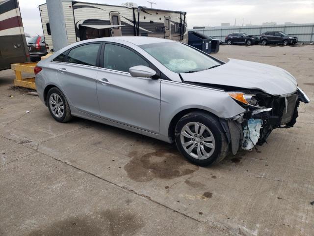 5NPEB4AC4CH432288 - 2012 HYUNDAI SONATA GLS SILVER photo 4