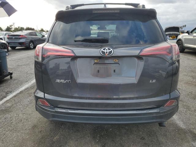 JTMZFREVXJJ200541 - 2018 TOYOTA RAV4 LE GRAY photo 6