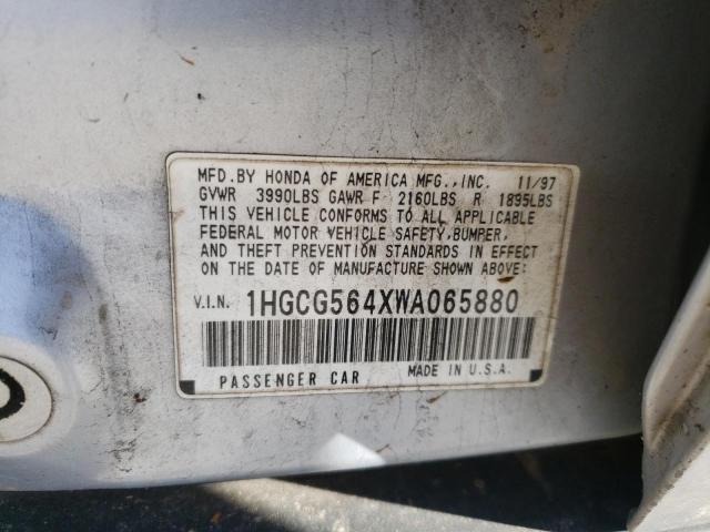 1HGCG564XWA065880 - 1998 HONDA ACCORD LX SILVER photo 12