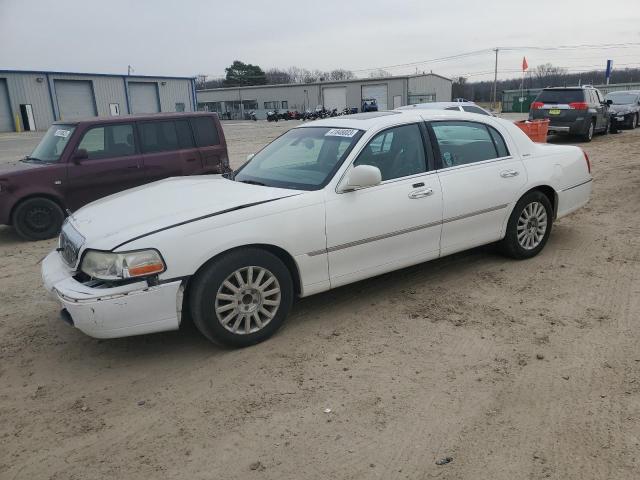 1LNHM82W53Y617192 - 2003 LINCOLN TOWN CAR SIGNATURE WHITE photo 1