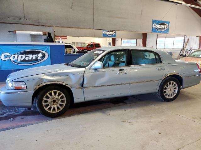 2006 LINCOLN TOWN CAR SIGNATURE, 