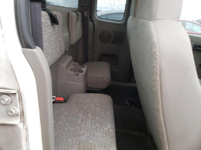 1GCDT29E588231993 - 2008 CHEVROLET COLORADO LS WHITE photo 10