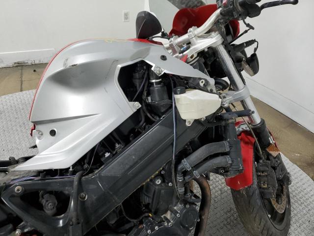 WB1022707CZS50702 - 2012 BMW F800 R RED photo 11