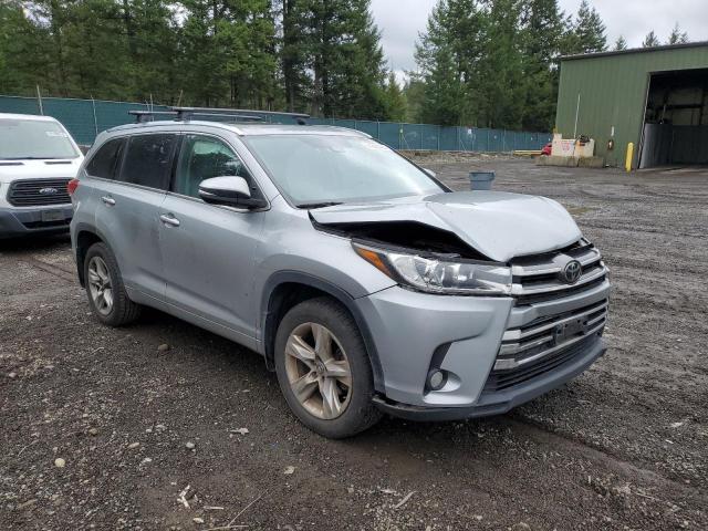 5TDDZRFH8HS407310 - 2017 TOYOTA HIGHLANDER LIMITED SILVER photo 4