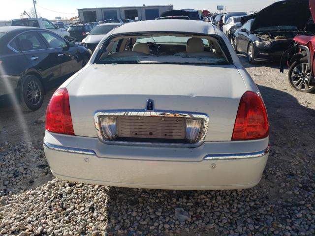 1LNHM83W24Y604612 - 2004 LINCOLN TOWN CAR ULTIMATE WHITE photo 6