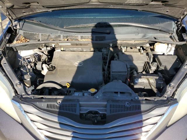 5TDYK3DC8BS129543 - 2011 TOYOTA SIENNA XLE GRAY photo 12