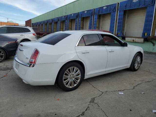 2C3CCARG1EH212987 - 2014 CHRYSLER 300 WHITE photo 3