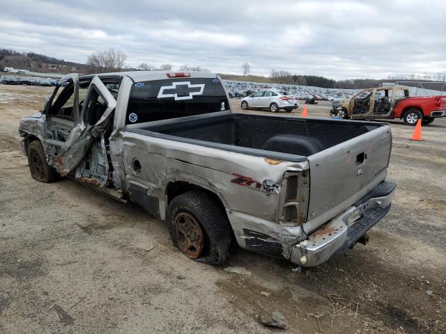 2GCEC19T811347582 - 2001 CHEVROLET SILVERADO C1500 SILVER photo 2