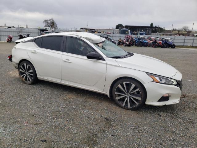 1N4BL4CV4LC283896 - 2020 NISSAN ALTIMA SR WHITE photo 4