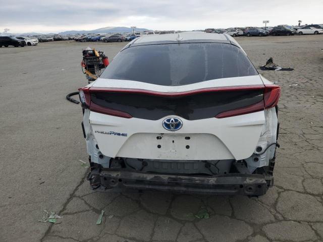 JTDKARFP4H3058072 - 2017 TOYOTA PRIUS PRIM WHITE photo 6