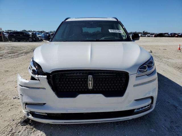 5LM5J7XC0PGL19985 - 2023 LINCOLN AVIATOR RESERVE WHITE photo 5