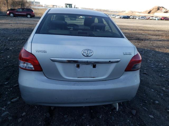 JTDBT923871106857 - 2007 TOYOTA YARIS GRAY photo 6