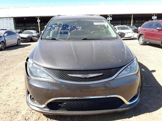 2C4RC1EG3JR149925 - 2018 CHRYSLER PACIFICA TOURING L PLUS GRAY photo 5