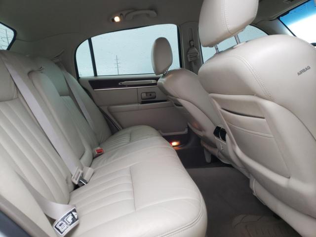 1LNHM81W84Y610126 - 2004 LINCOLN TOWN CAR EXECUTIVE Белый фото 10