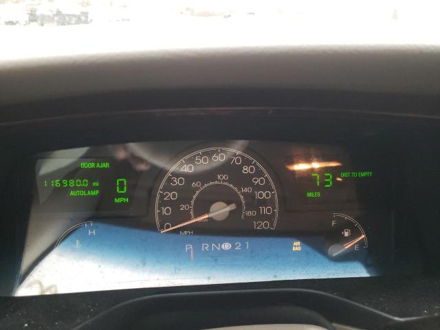 1LNHM81W84Y610126 - 2004 LINCOLN TOWN CAR EXECUTIVE Белый фото 9