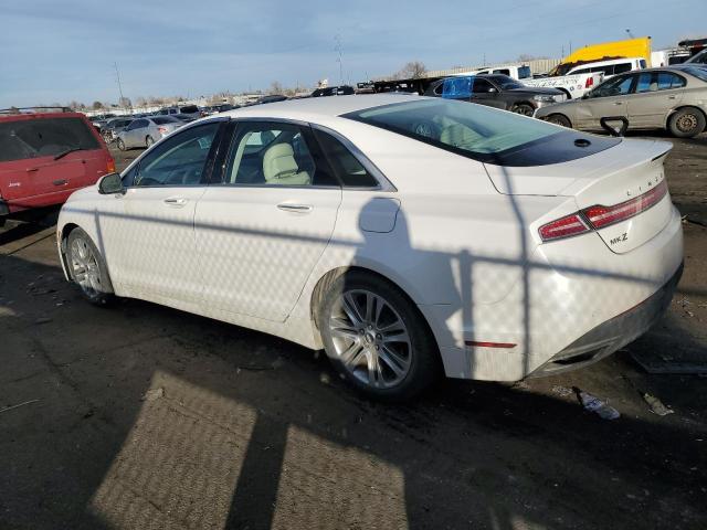 3LN6L2G99DR814604 - 2013 LINCOLN MKZ WHITE photo 2