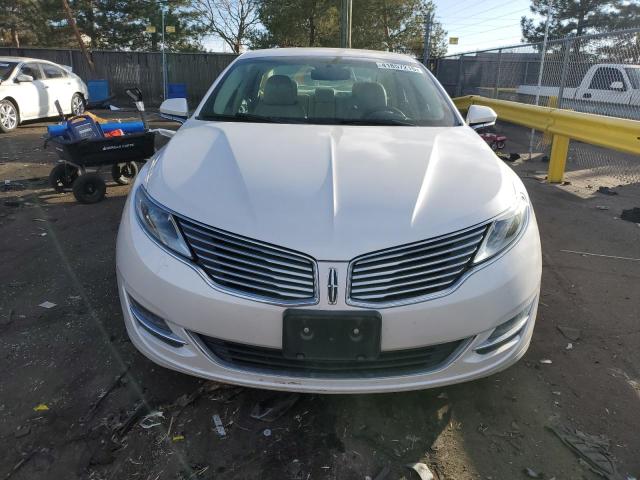 3LN6L2G99DR814604 - 2013 LINCOLN MKZ WHITE photo 5