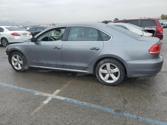 1VWBP7A35DC010790 - 2013 VOLKSWAGEN PASSAT SE GRAY photo 2