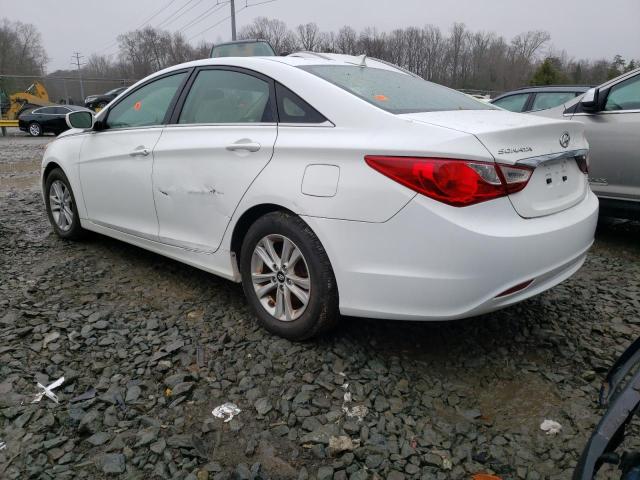 5NPEB4AC7CH480626 - 2012 HYUNDAI SONATA GLS WHITE photo 2