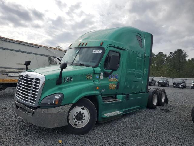 3AKJGLD53FSGK8195 - 2015 FREIGHTLINER CASCADIA 1 GREEN photo 2