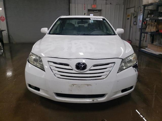 4T1BK46KX7U526704 - 2007 TOYOTA CAMRY LE WHITE photo 5