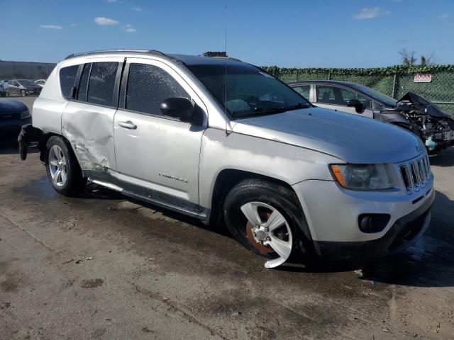 1C4NJDBB2CD597089 - 2012 JEEP COMPASS SPORT SILVER photo 4