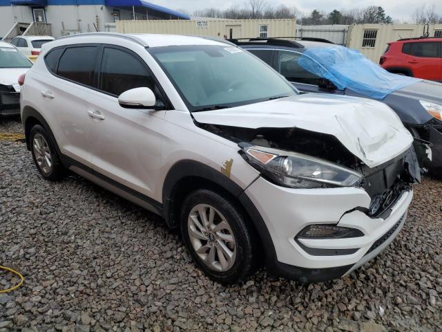 KM8J33A20HU353710 - 2017 HYUNDAI TUCSON LIMITED WHITE photo 4