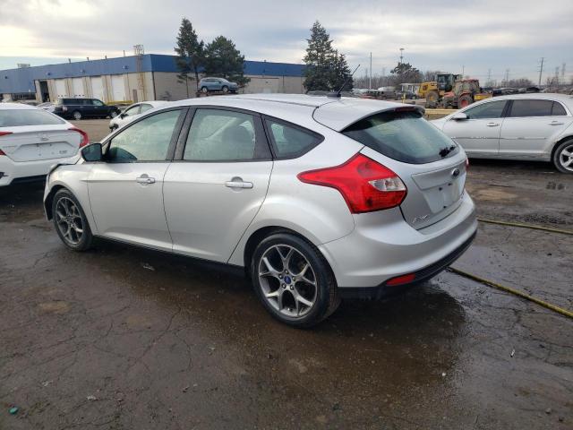 1FADP3K22EL107463 - 2014 FORD FOCUS SE SILVER photo 2