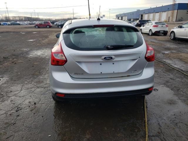 1FADP3K22EL107463 - 2014 FORD FOCUS SE SILVER photo 6