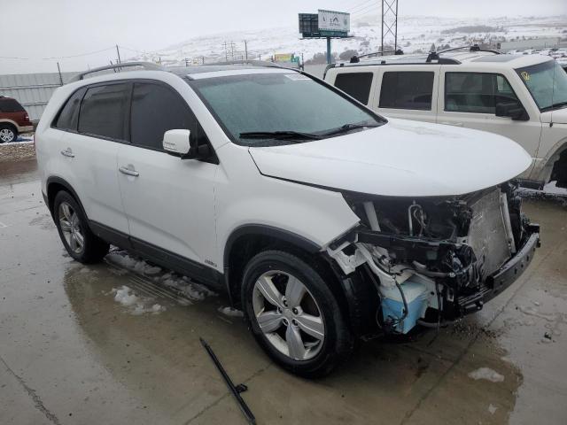 5XYKUDA29DG374367 - 2013 KIA SORENTO EX WHITE photo 4