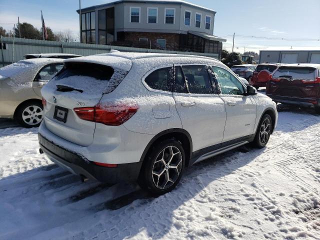 WBXHT3C33H5F77000 - 2017 BMW X1 XDRIVE28I WHITE photo 3