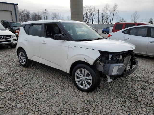 KNDJ23AU8M7754049 - 2021 KIA SOUL LX WHITE photo 4