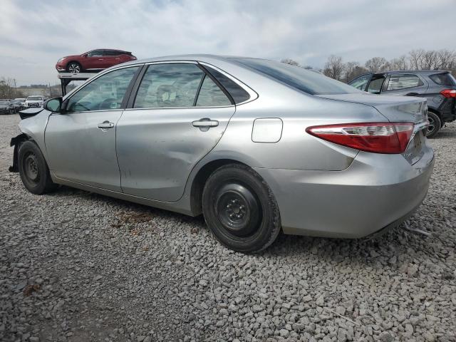 4T4BF1FK5FR480366 - 2015 TOYOTA CAMRY LE SILVER photo 2