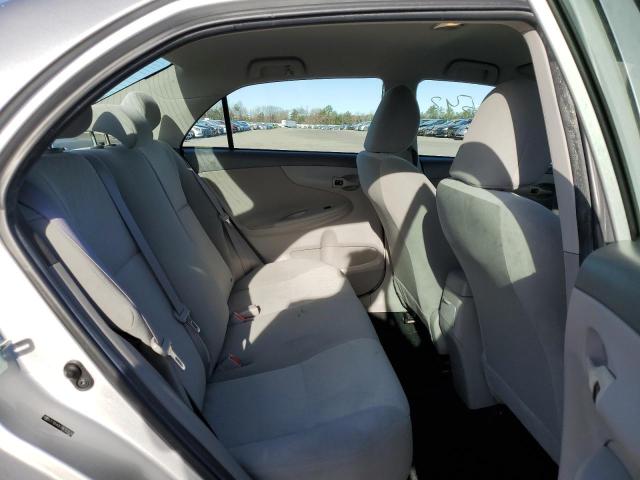 2T1BU40E09C153626 - 2009 TOYOTA COROLLA BASE SILVER photo 10