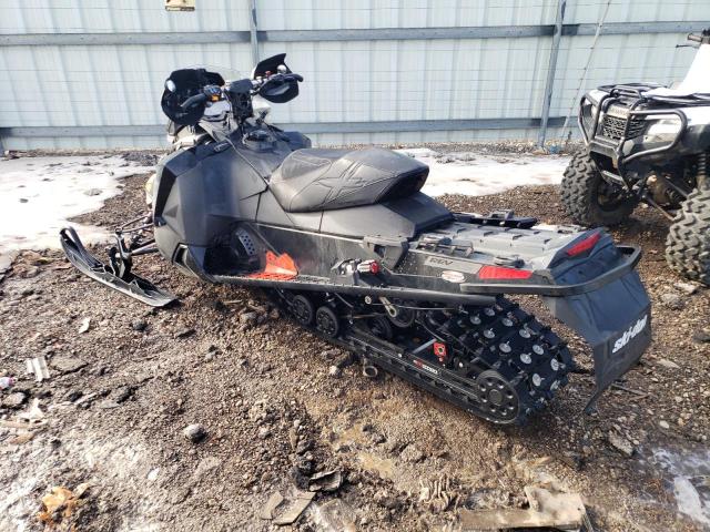 2BPSMMGBXGV000025 - 2016 SKI DOO RENEGADE BLACK photo 3