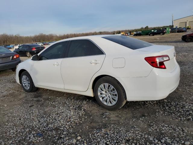 4T4BF1FK1CR249797 - 2012 TOYOTA CAMRY BASE WHITE photo 2