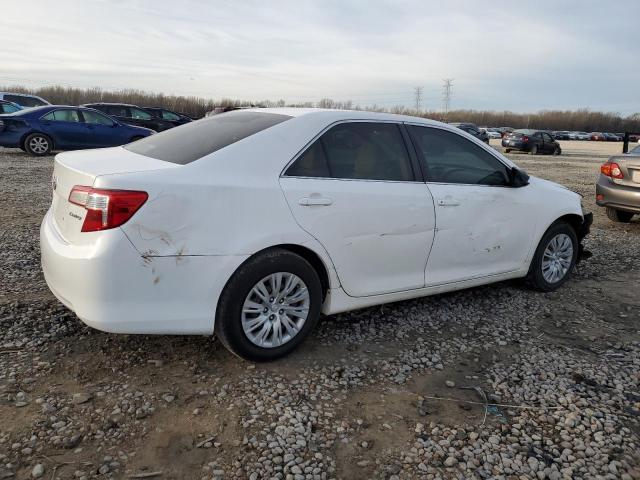 4T4BF1FK1CR249797 - 2012 TOYOTA CAMRY BASE WHITE photo 3