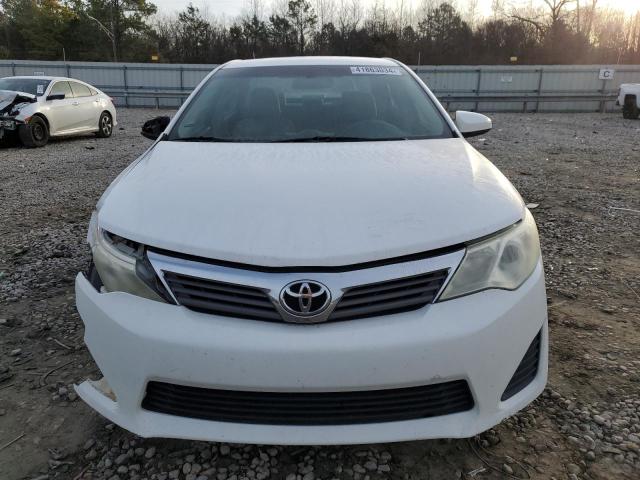 4T4BF1FK1CR249797 - 2012 TOYOTA CAMRY BASE WHITE photo 5