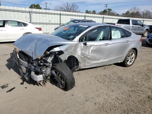 3FA6P0HD0JR252660 - 2018 FORD FUSION SE SILVER photo 1